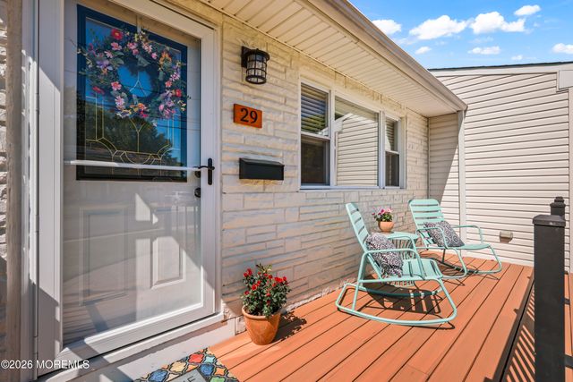 29 Surrey Drive, Hamilton Square, NJ 08690