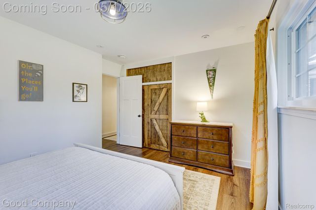 31729 Mayfair Lane, Beverly Hills Village, MI 48025