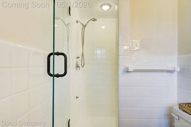 31729 Mayfair Lane, Beverly Hills Village, MI 48025