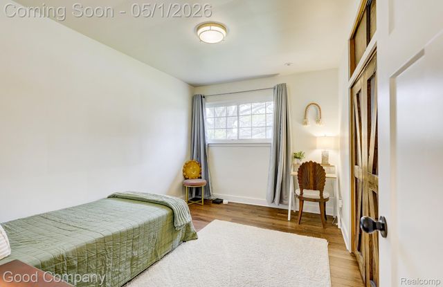 31729 Mayfair Lane, Beverly Hills Village, MI 48025