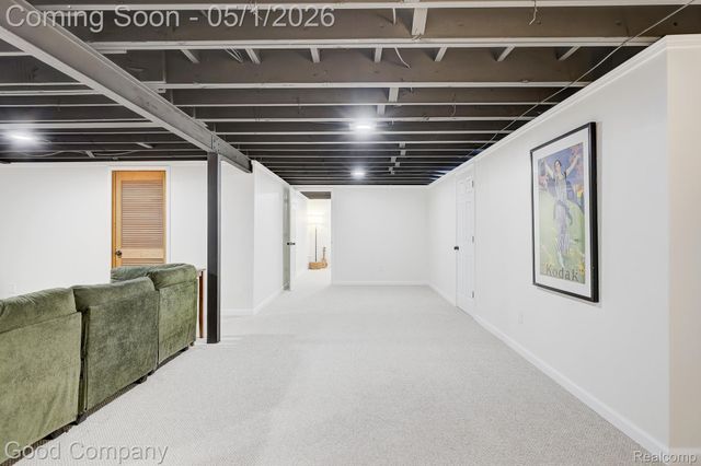 31729 Mayfair Lane, Beverly Hills Village, MI 48025