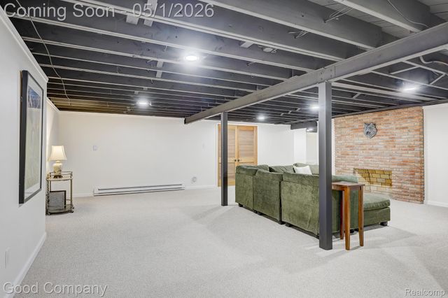 31729 Mayfair Lane, Beverly Hills Village, MI 48025
