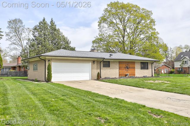 31729 Mayfair Lane, Beverly Hills Village, MI 48025