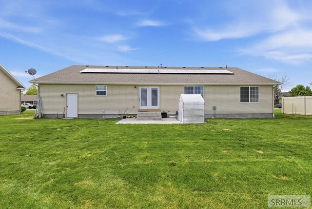 654 Meadowbrook Circle, Rexburg, ID 83440