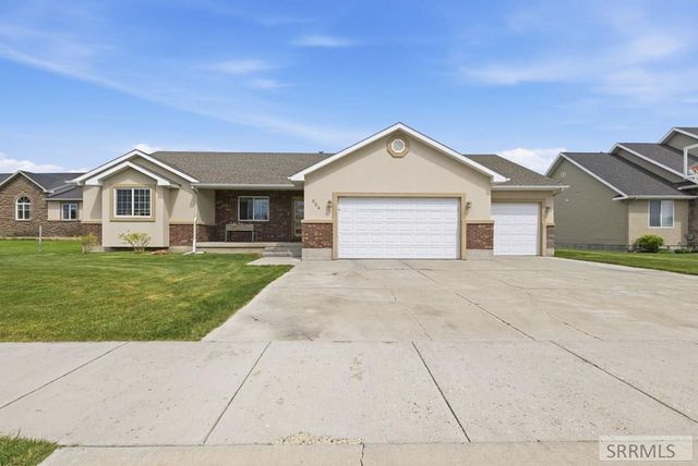 654 Meadowbrook Circle, Rexburg, ID 83440