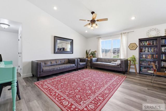 654 Meadowbrook Circle, Rexburg, ID 83440