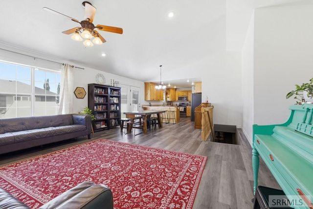 654 Meadowbrook Circle, Rexburg, ID 83440