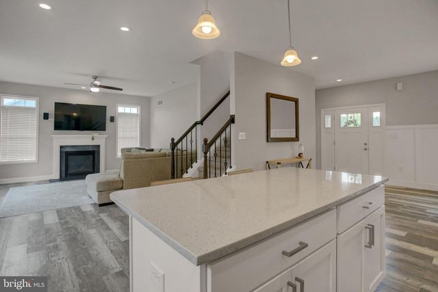 180 ORE BANK RD, Dillsburg, PA 17019
