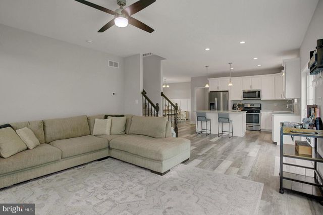 180 ORE BANK RD, Dillsburg, PA 17019