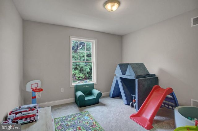 180 ORE BANK RD, Dillsburg, PA 17019