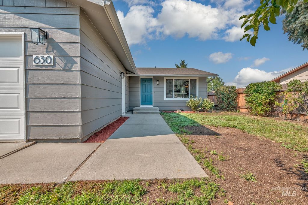 630 E 5th St, Emmett, ID 83617 photo 3
