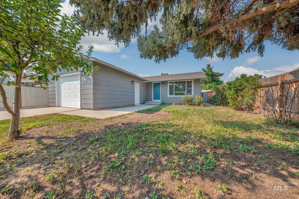 630 E 5th St, Emmett, ID 83617 photo 4