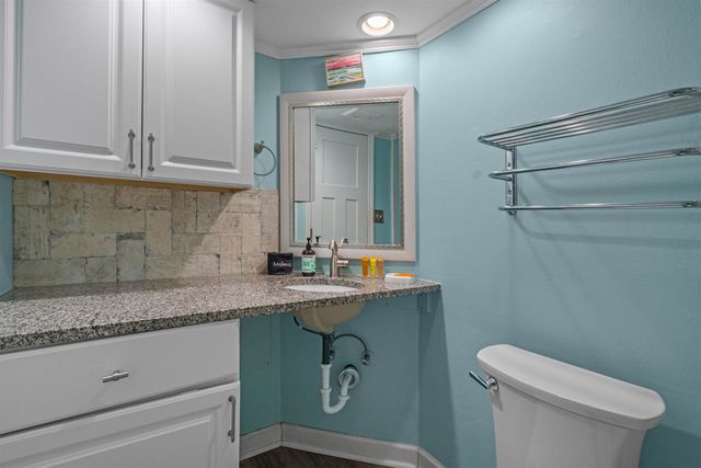 2406 N Ocean Blvd Unit 704, Myrtle Beach, SC 29577