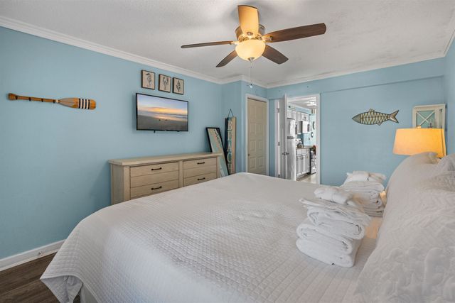 2406 N Ocean Blvd Unit 704, Myrtle Beach, SC 29577