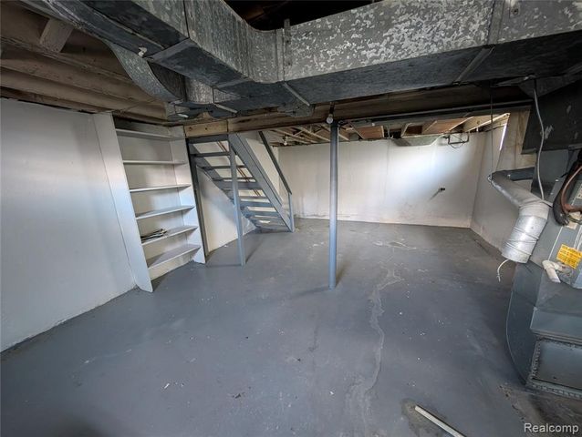 8284 Schaefer Highway, Detroit, MI 48228