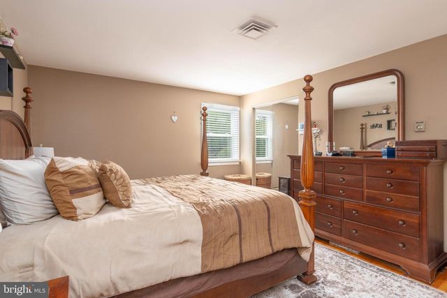 101 N NORWOOD AVE, Newtown, PA 18940