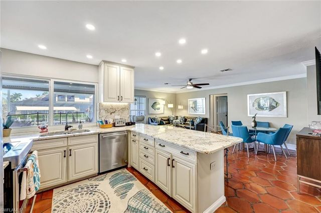 911 Giralda CT, Marco Island, FL 34145