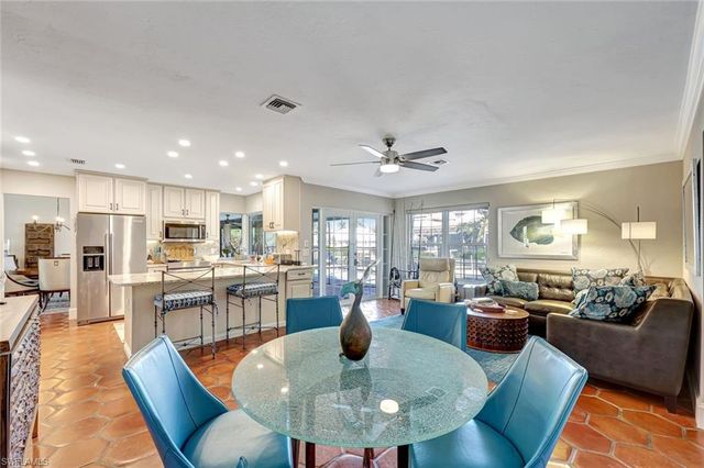 911 Giralda CT, Marco Island, FL 34145