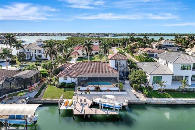 911 Giralda CT, Marco Island, FL 34145