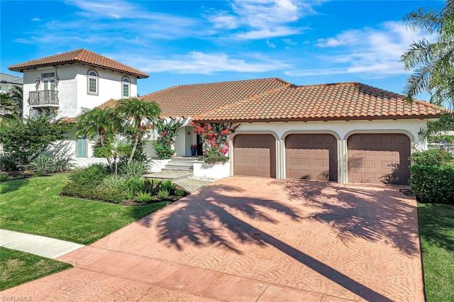 911 Giralda CT, Marco Island, FL 34145