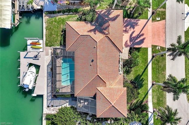 911 Giralda CT, Marco Island, FL 34145