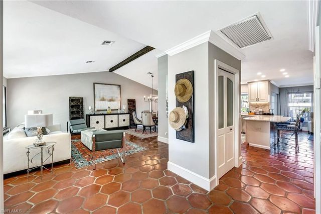 911 Giralda CT, Marco Island, FL 34145