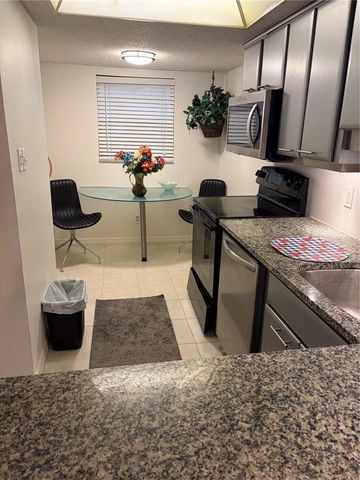 3700 S OSPREY AVENUE 219, Sarasota, FL 34239