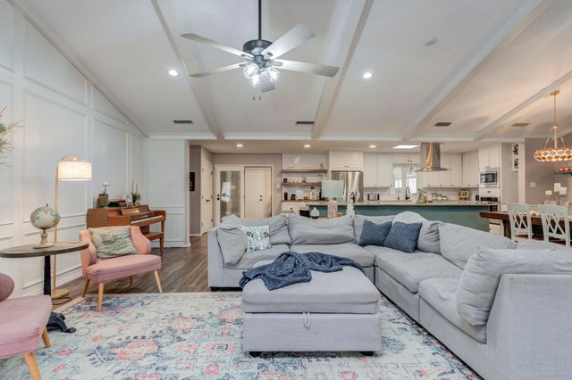 4614 92nd Street, Lubbock, TX 79424