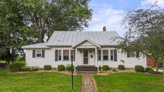 95 S Mulberry Street, Fredericktown, OH 43019