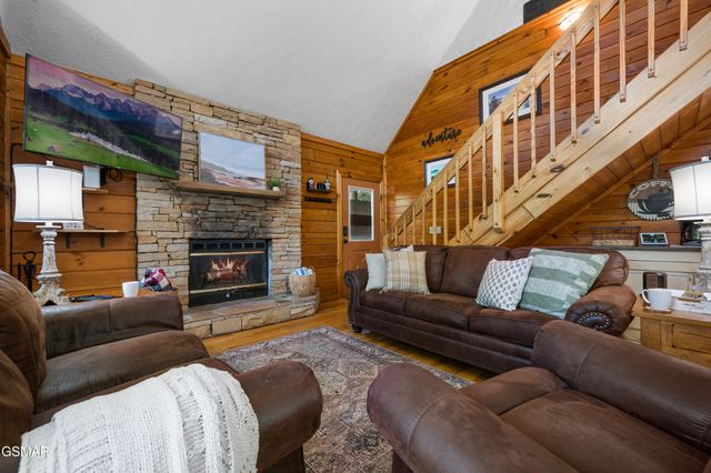 3629 Country Pines Way, Sevierville, TN 37876