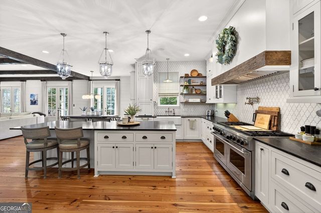 52 Woodstock Road, Roswell, GA 30075