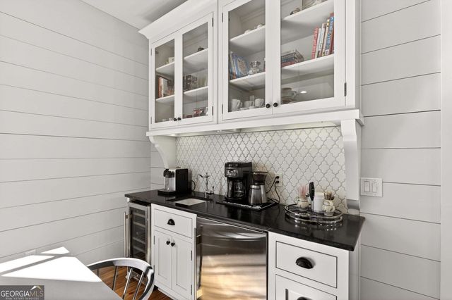 52 Woodstock Road, Roswell, GA 30075