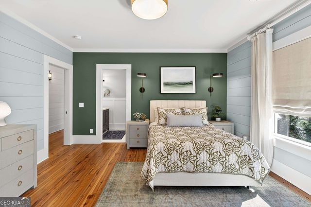 52 Woodstock Road, Roswell, GA 30075