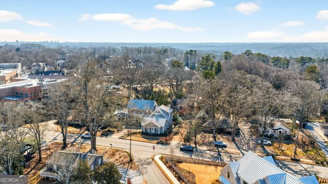 52 Woodstock Road, Roswell, GA 30075