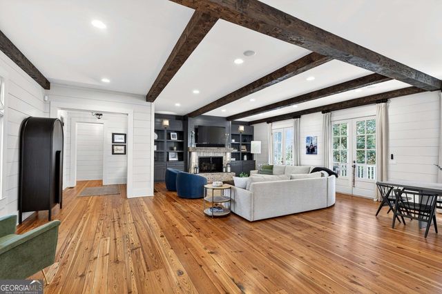 52 Woodstock Road, Roswell, GA 30075