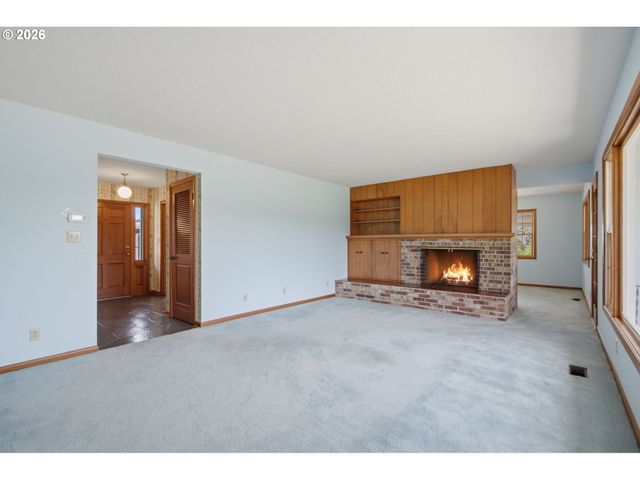 13937 Nw SPRINGVILLE Rd, Portland, OR 97229