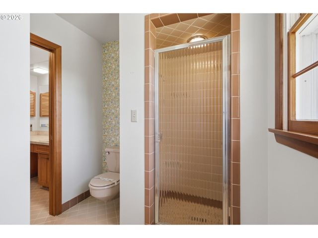 13937 Nw SPRINGVILLE Rd, Portland, OR 97229