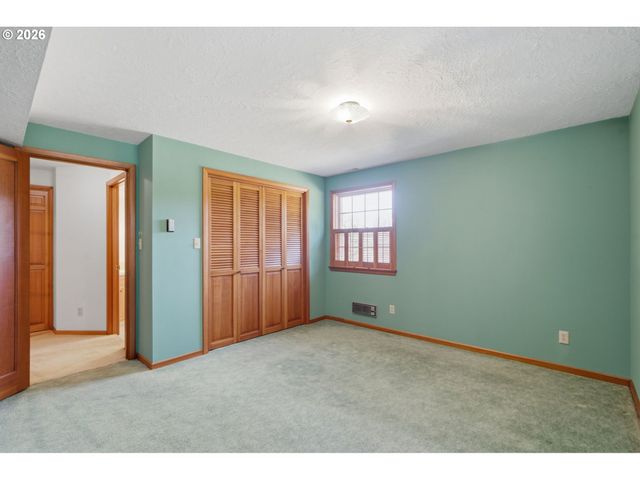 13937 Nw SPRINGVILLE Rd, Portland, OR 97229