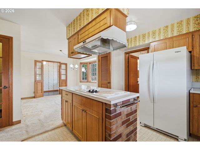 13937 Nw SPRINGVILLE Rd, Portland, OR 97229