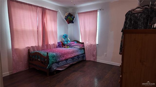 905 W Bowe Street, Pharr, TX 78577