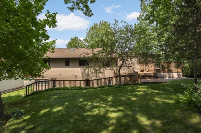 2064 Pin Oak Drive, Eagan, MN 55122