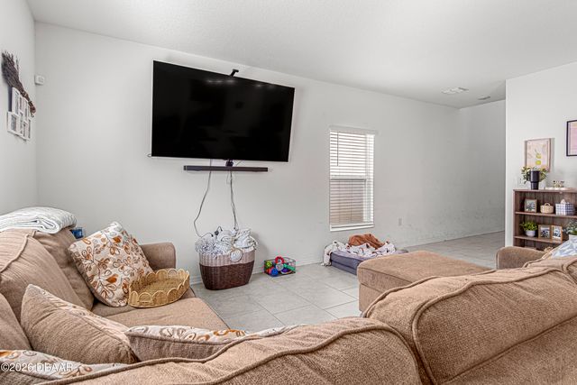 1215 Cabot Cliffs Drive, Daytona Beach, FL 32124