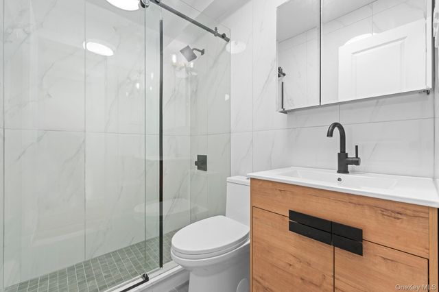 83-32 159 Street, Jamaica Hills, NY 11432