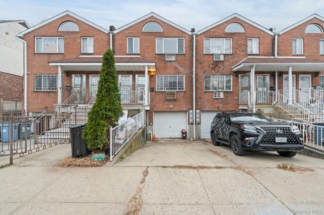 83-32 159 Street, Jamaica Hills, NY 11432