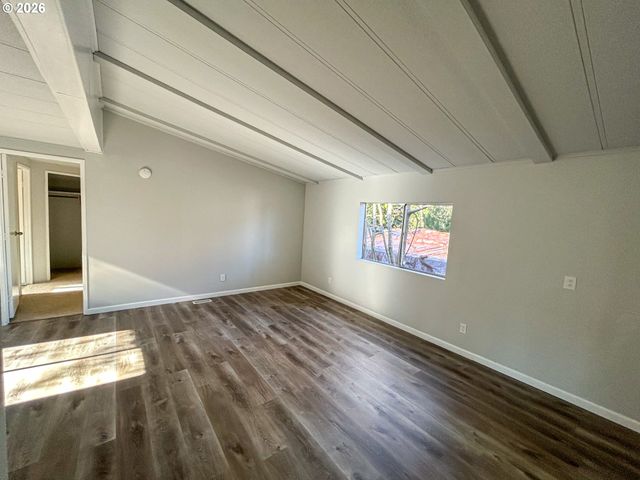 37600 SUNSET St, Sandy, OR 97055