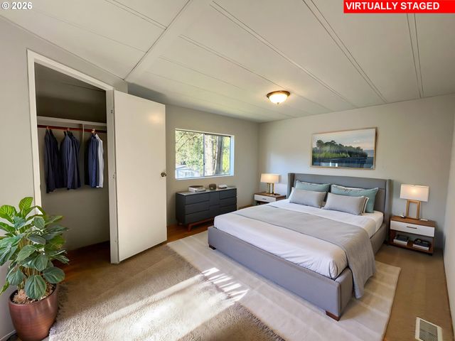 37600 SUNSET St, Sandy, OR 97055