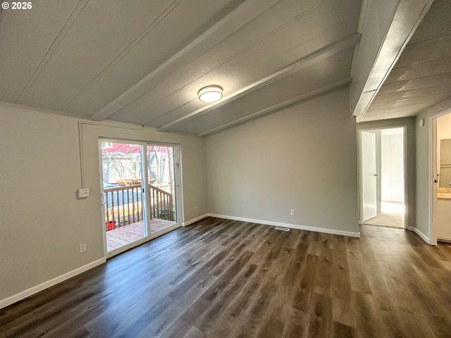 37600 SUNSET St, Sandy, OR 97055