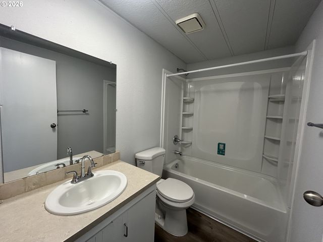 37600 SUNSET St, Sandy, OR 97055