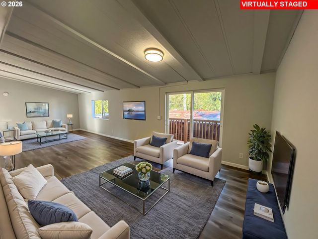 37600 SUNSET St, Sandy, OR 97055