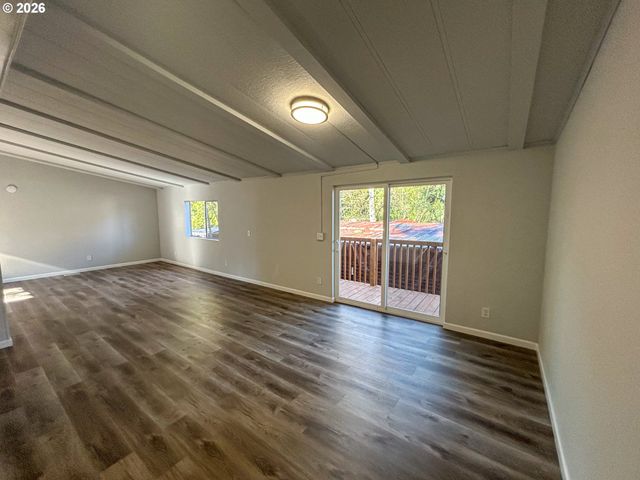 37600 SUNSET St, Sandy, OR 97055